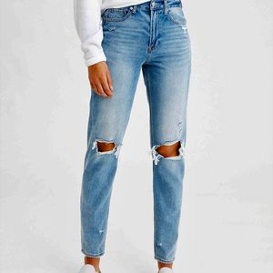 American Eagle 🦅 mom jean